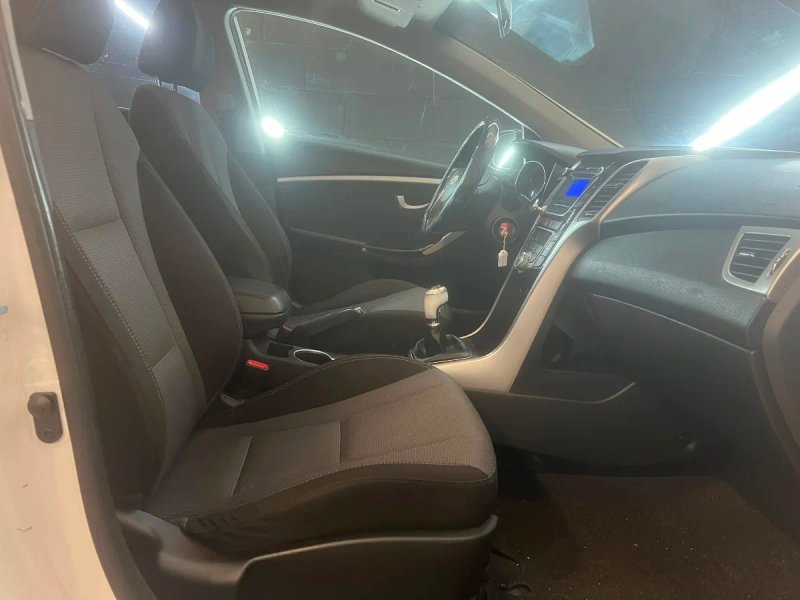 Hyundai i30 1.4 CRDi Tecno Sky 2014, foto 12