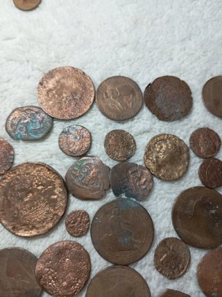 Lote de  43 monedas antiguas de cobre