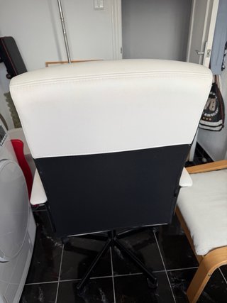 Silla de escritorio blanca