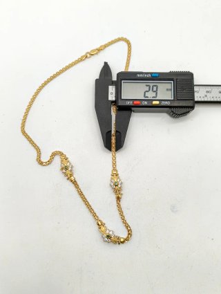 Gargantilla Corta Oro 18k con Flores de circonitas