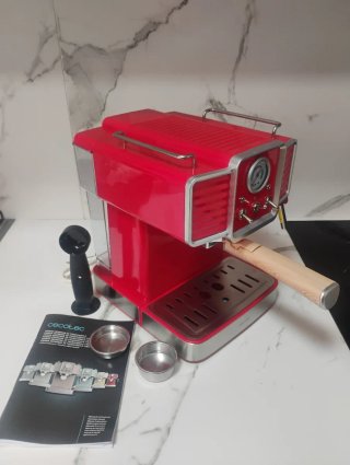 Cafetera Express Cecotec 1727 Power Roja