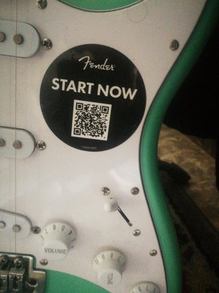 Guitarra Eléctrica Squier Fender Stratocaster