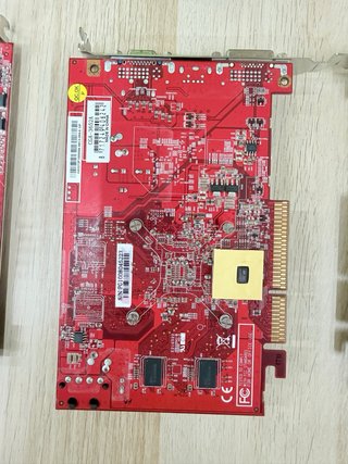 Lotto di 8 schede grafiche ATI Radeon HD 2600 XT