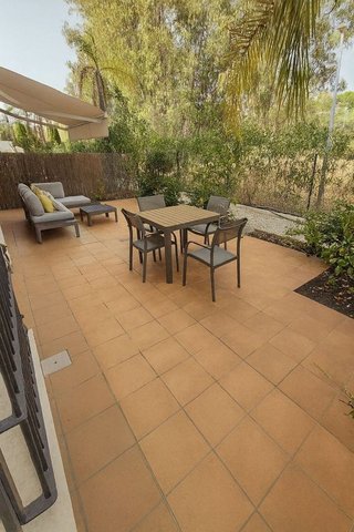 Piso en venta en Los Naranjos - Las Brisas en Marbella