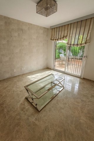 Piso en venta en Los Naranjos en Marbella