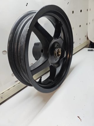 Llanta Delantera Yamaha Aerox Negra
