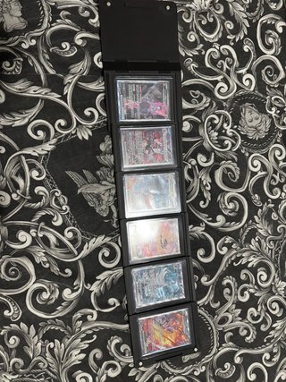 Raccoglitore magnetico carte Pokemon