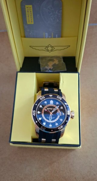 Conjunto de relojes invicta y uno festina