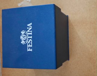 Conjunto de relojes invicta y uno festina