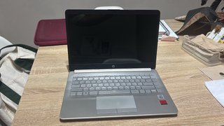 Ordenador HP 14-cf3031la 14 Plata