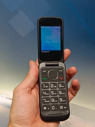 Teléfono móvil con teclas grandes One Touch