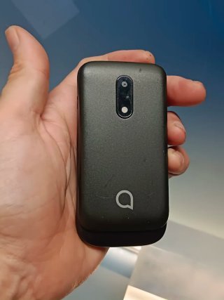 Teléfono móvil con teclas grandes One Touch