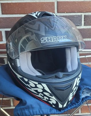 Casco Integral SHARK ESPRIT Negro/Blanco