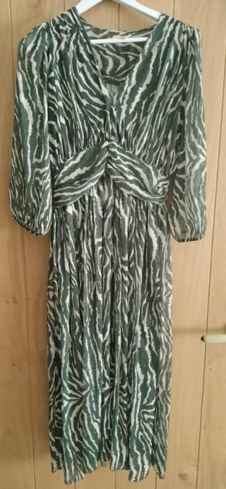 Vestido fiesta estampado cebra verde y blanco