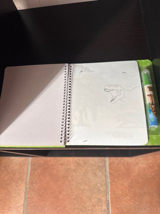 Agua magic book Dino world
