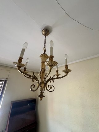 Lámpara araña antigua dorada