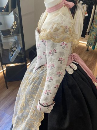 Traje de Fallera tradicional