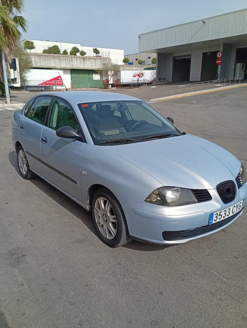 SEAT Cordoba 2004 - foto 1