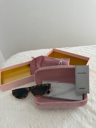 Gafas de sol Miu Miu Tortoise Gold