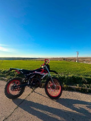 Rieju MRT 50 2022 Enduro Ruedas