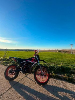 Rieju MRT 50 2022 Enduro Ruedas