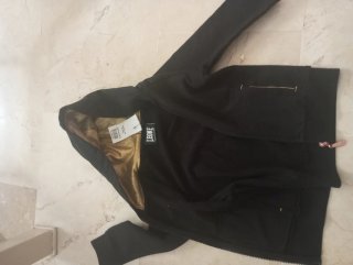 Sudadera Leone niño capucha negra dorada.