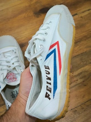 Zapatillas Feiyue Blancas y Multicolor