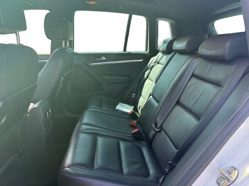 Volkswagen Tiguan 2012, foto 12