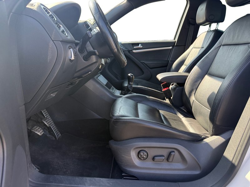 Volkswagen Tiguan 2012, foto 16