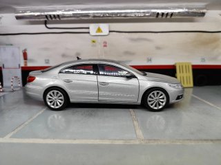 Volkswagen Passat CC 1:18