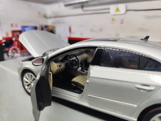 Volkswagen Passat CC 1:18
