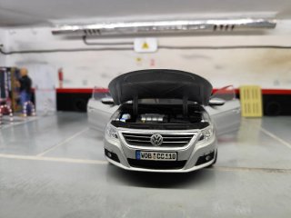 Volkswagen Passat CC 1:18