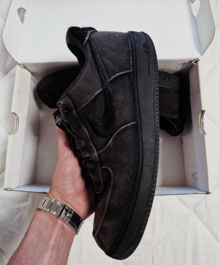 Nike x Stüssy Air Force 1 Negras