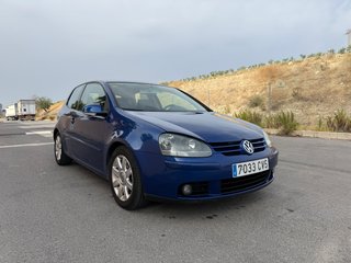 Volkswagen Golf 2004