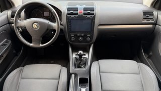 Volkswagen Golf 2004