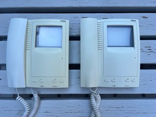 2 Monitor Tegui (1 25€ - 2 40€)