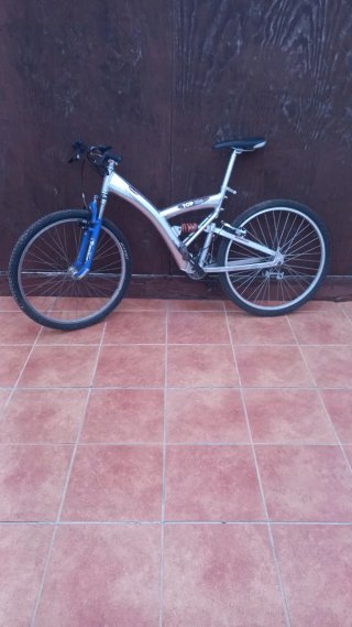 Bicicleta de montaña TOP BIKE