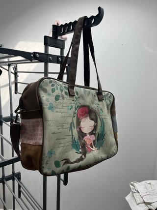 Bolso infantil con dibujo de niña