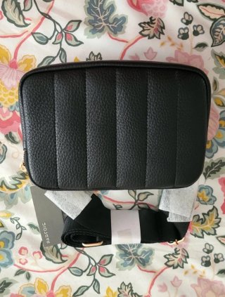 Bolso bandolera negro acolchado