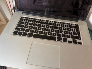 MacBook Pro 15'' 2015 + Scatola e Caricatore 85W A1398