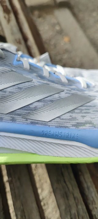 ADIDAS supernova