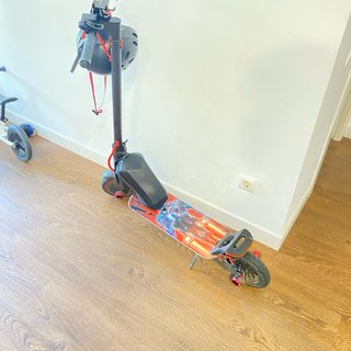 Patinete Eléctrico con Diseño Personalizado