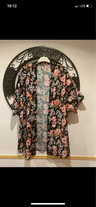 Kimono estampado floral talla única