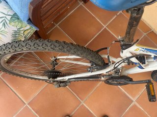 Lote 2 bicis, patines, skate, scooter y waveboard