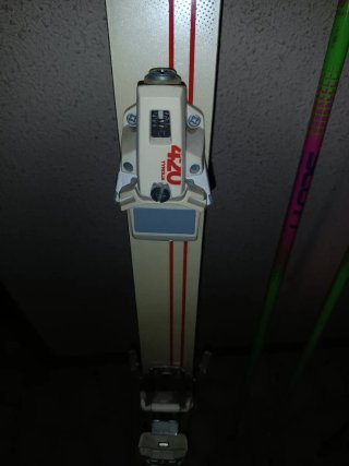 Esquís Rossignol Solaris con Bastones