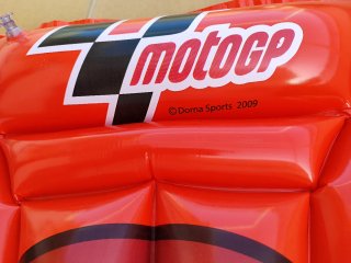 Colchoneta hinchable oficial Moto GP 2009