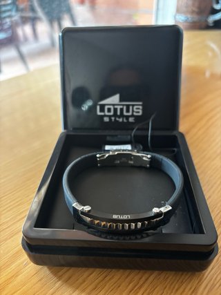 Pulsera Lotus Style Negra y Plateada