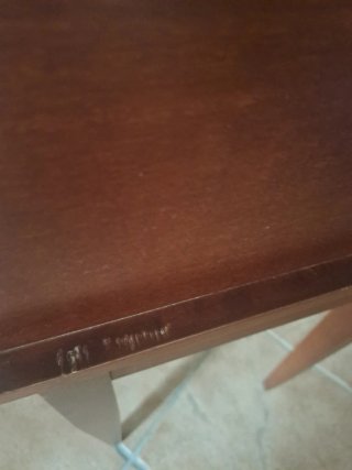 Escritorio secreto vintage de madera