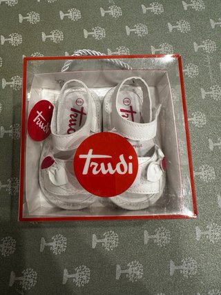 Sandali Trudi bimba bianche con cuore rosso