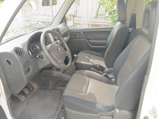 Suzuki Jimny 2012
